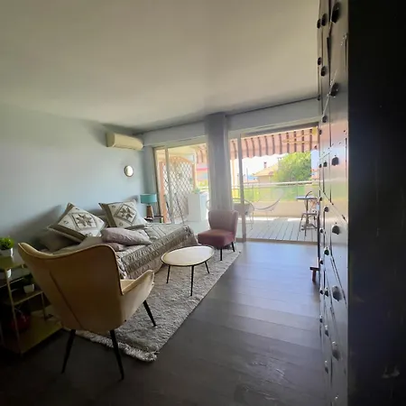 Διαμέρισμα Bijoux *